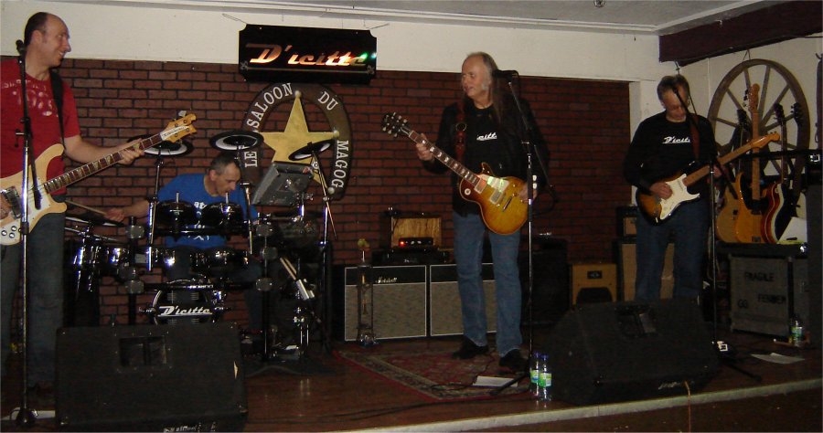 saloon_fev2011